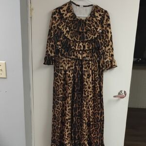 🔴SOLD🔴Elegant Leopard Long Sleeve Dress